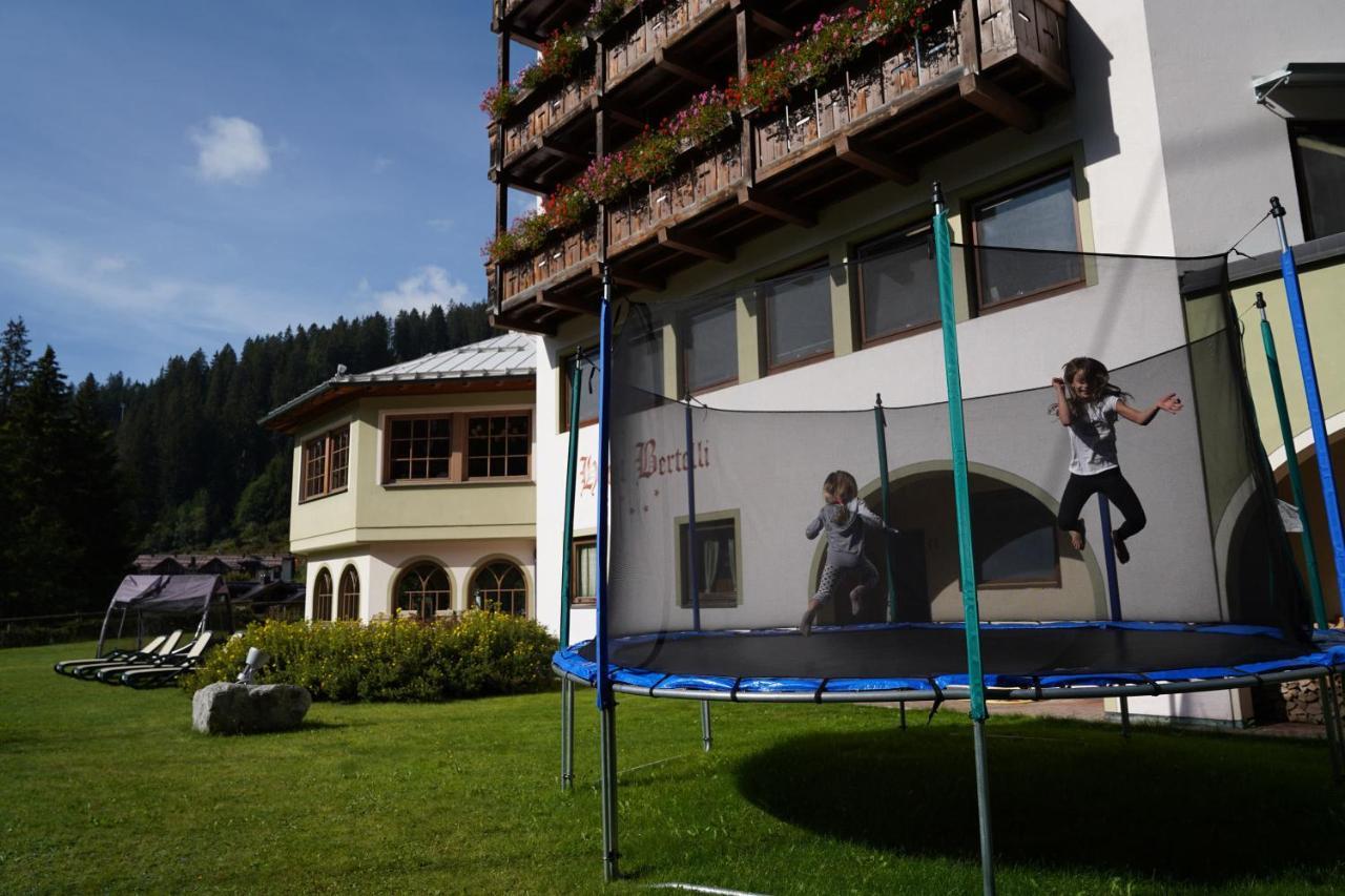 Hotel Bertelli Madonna Exterior foto