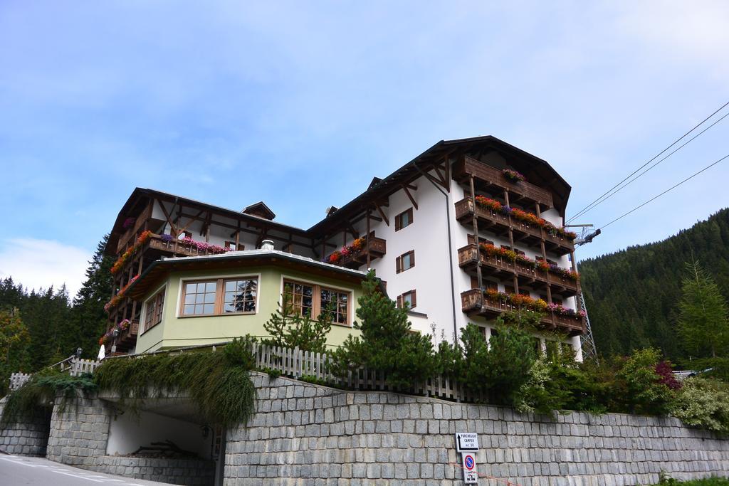 Hotel Bertelli Madonna Exterior foto